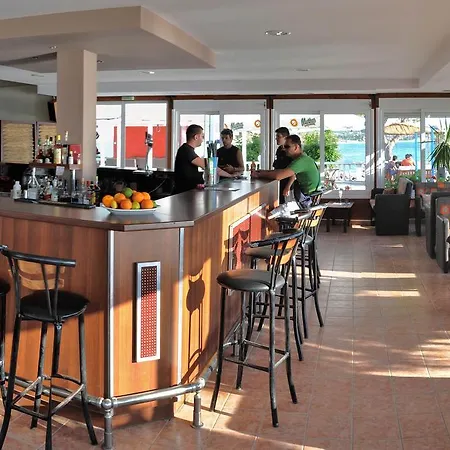 Hotel Australia Sea Front