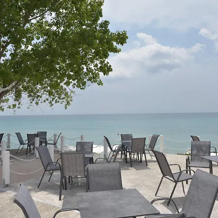Hotel Australia Sea Front 2*